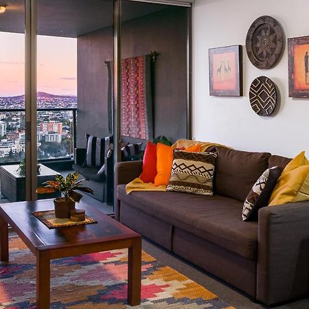 African Escape On Level 38 - Balcony With Views Brisbane Luaran gambar