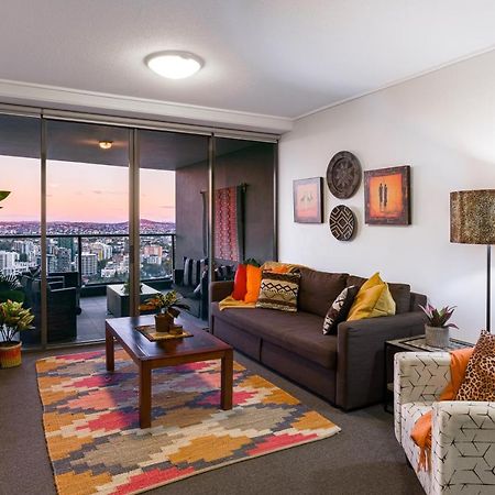 African Escape On Level 38 - Balcony With Views Brisbane Luaran gambar