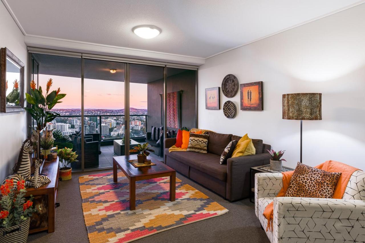 African Escape On Level 38 - Balcony With Views Brisbane Luaran gambar