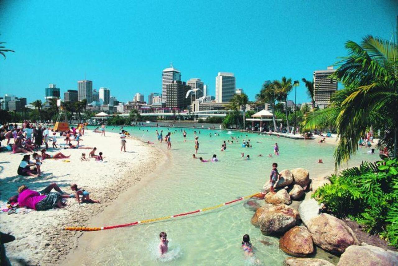 African Escape On Level 38 - Balcony With Views Brisbane Luaran gambar